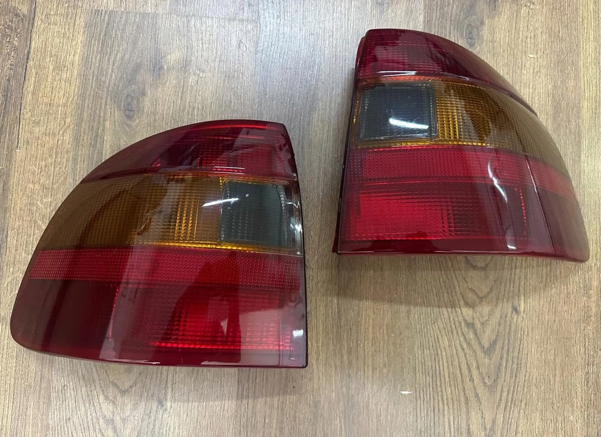 Astra F sedan Sağ Sol Stop Lambası takım 1995-1998